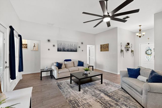 805 Kathryn Drive, Lewisville, TX 75067