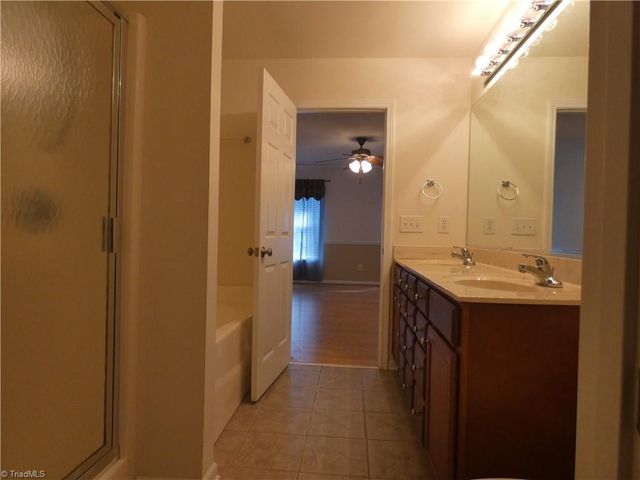 309 Locksley Court, Thomasville, NC 27360