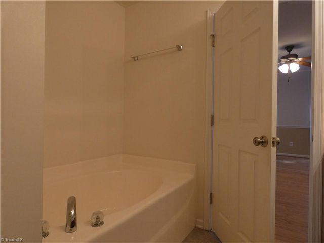 309 Locksley Court, Thomasville, NC 27360