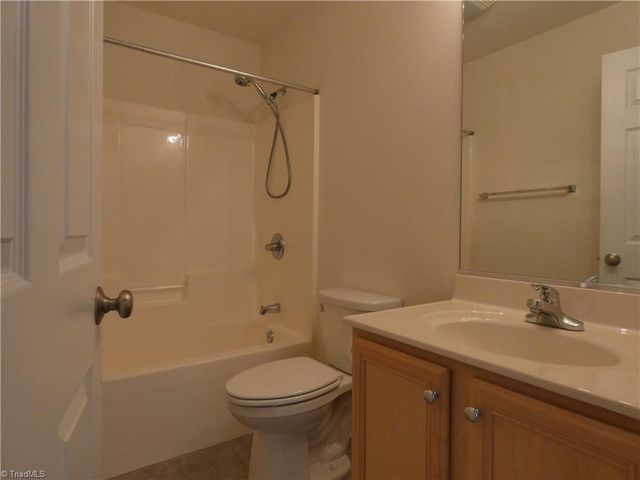 309 Locksley Court, Thomasville, NC 27360