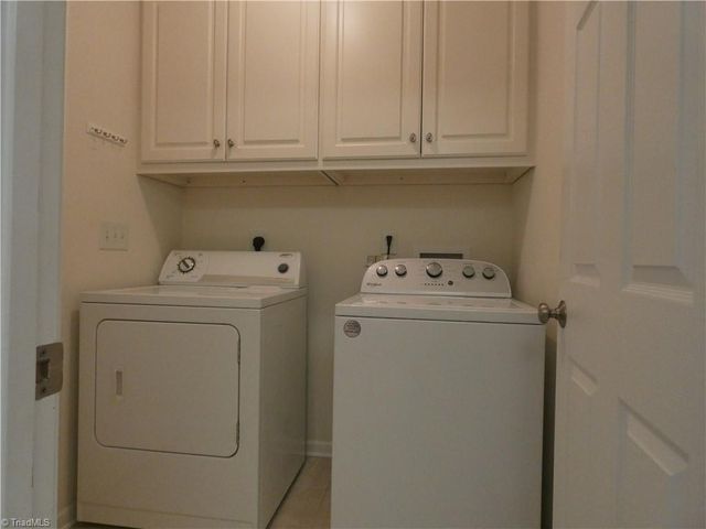309 Locksley Court, Thomasville, NC 27360