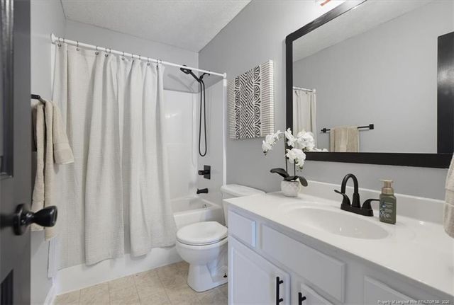 205 Woodland Drive, Raeford, NC 28376