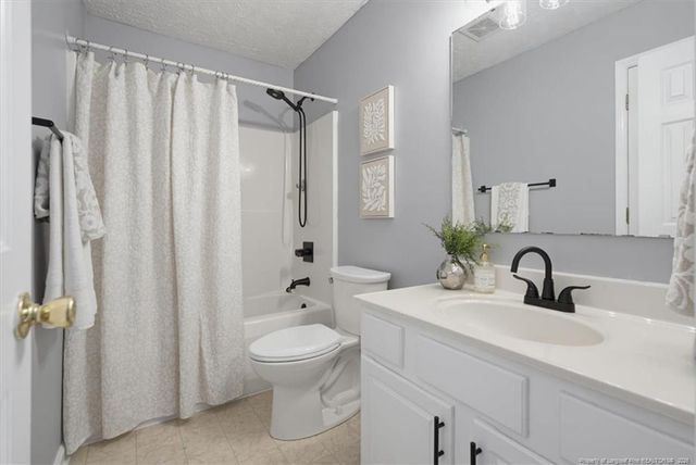205 Woodland Drive, Raeford, NC 28376