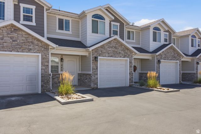 245 W 1950 N, Harrisville, UT 84414