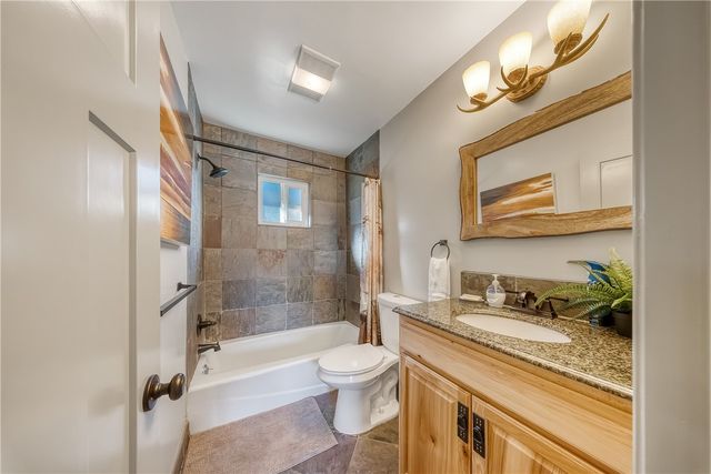 24375 Zurich Drive, Crestline, CA 92325