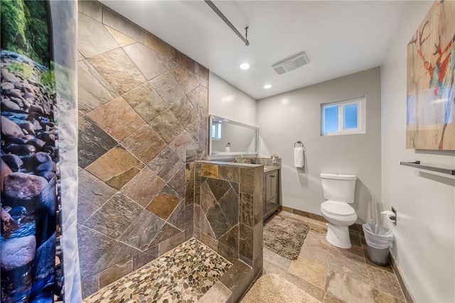 24375 Zurich Drive, Crestline, CA 92325