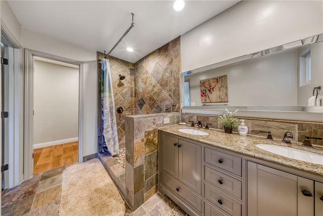 24375 Zurich Drive, Crestline, CA 92325