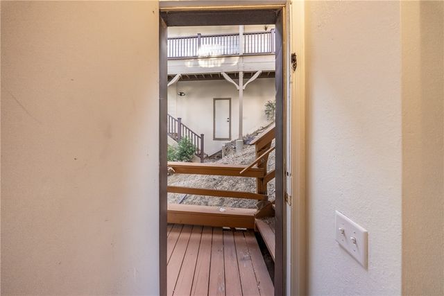 24375 Zurich Drive, Crestline, CA 92325