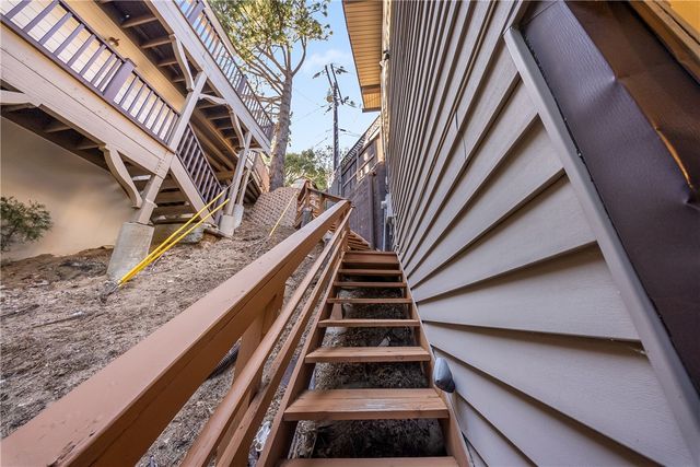 24375 Zurich Drive, Crestline, CA 92325