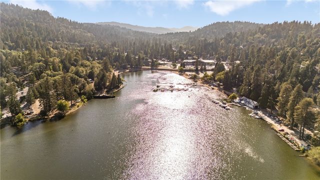 24375 Zurich Drive, Crestline, CA 92325