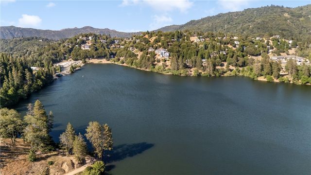 24375 Zurich Drive, Crestline, CA 92325
