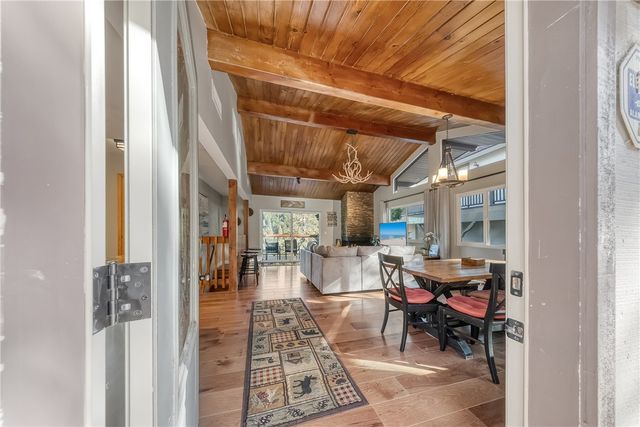 24375 Zurich Drive, Crestline, CA 92325