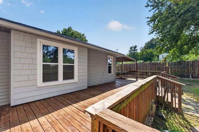 9304 E 27th Street S, Independence, MO 64052