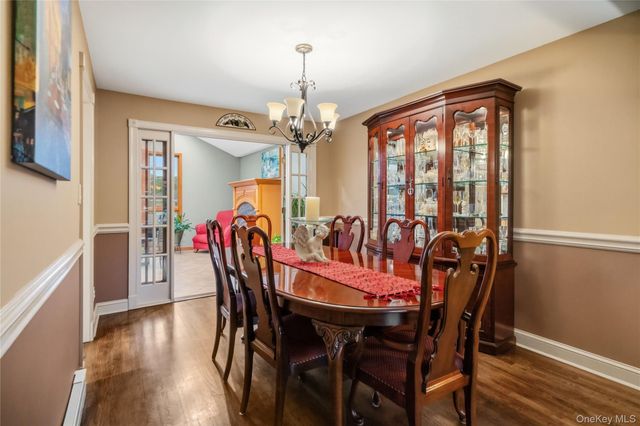 118 Chester Avenue, Massapequa Park, NY 11762
