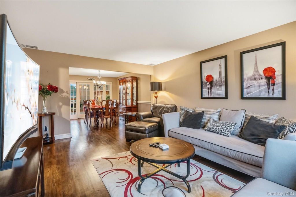 118 Chester Avenue, Massapequa Park, NY 11762 — photo 5