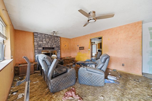 17413 E 380 Road, Claremore, OK 74017