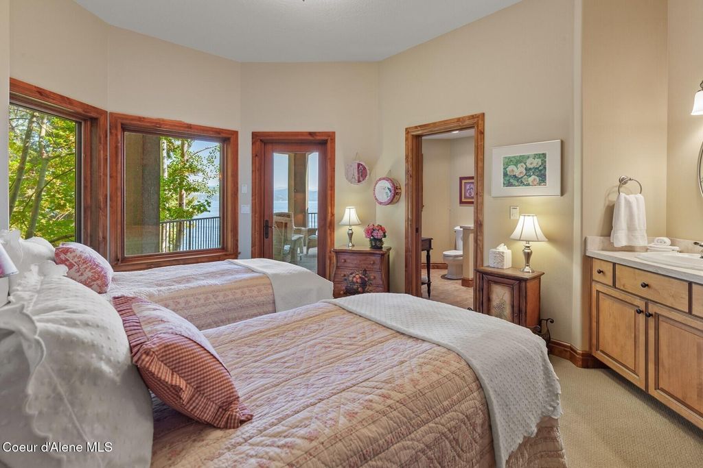 4520 S Threemile Point Rd, Coeur d'Alene, ID 83814 photo 44