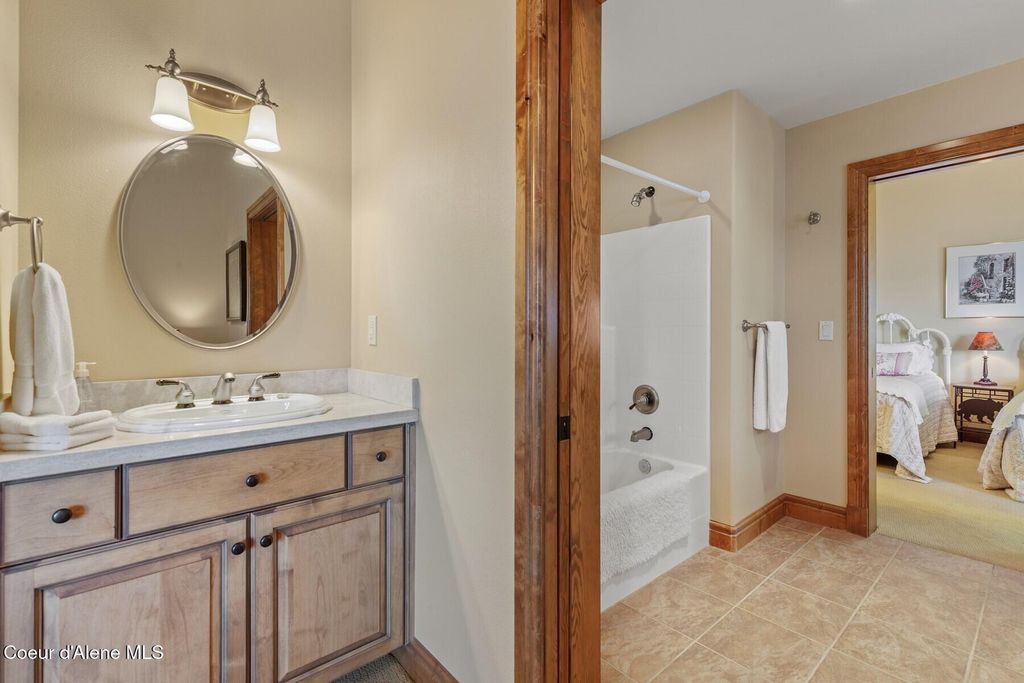 4520 S Threemile Point Rd, Coeur d'Alene, ID 83814 photo 45