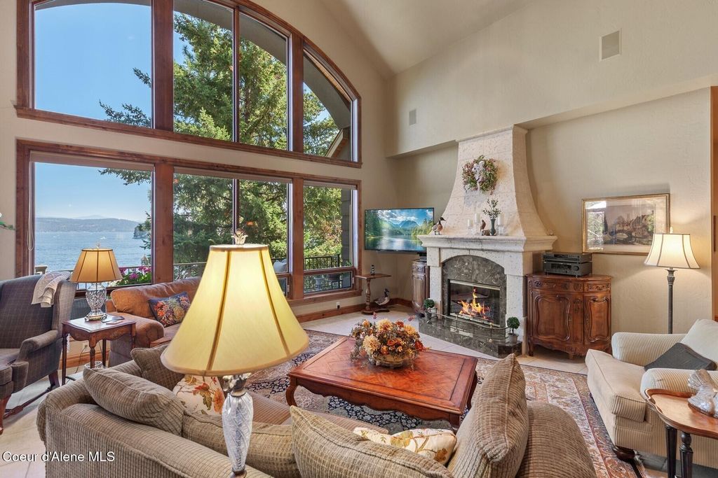 4520 S Threemile Point Rd, Coeur d'Alene, ID 83814 photo 5