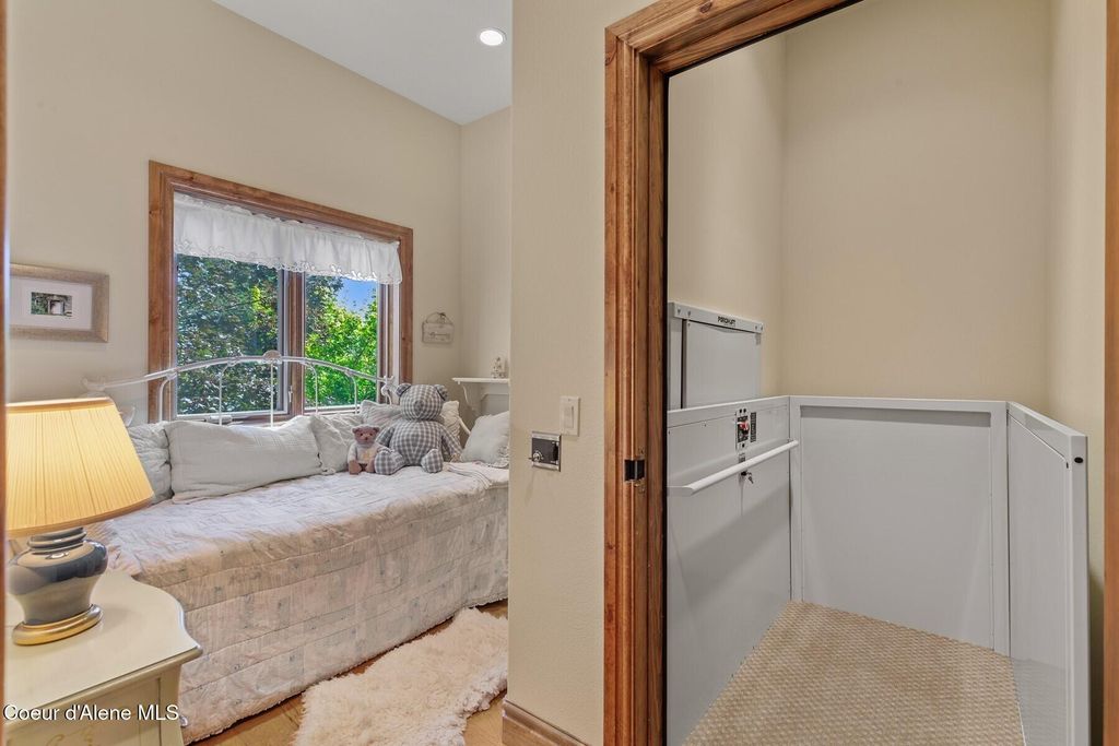 4520 S Threemile Point Rd, Coeur d'Alene, ID 83814 photo 53