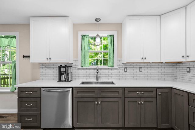 7090 MAXWELL DR, Hughesville, MD 20637