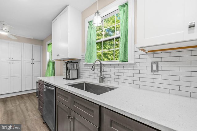 7090 MAXWELL DR, Hughesville, MD 20637