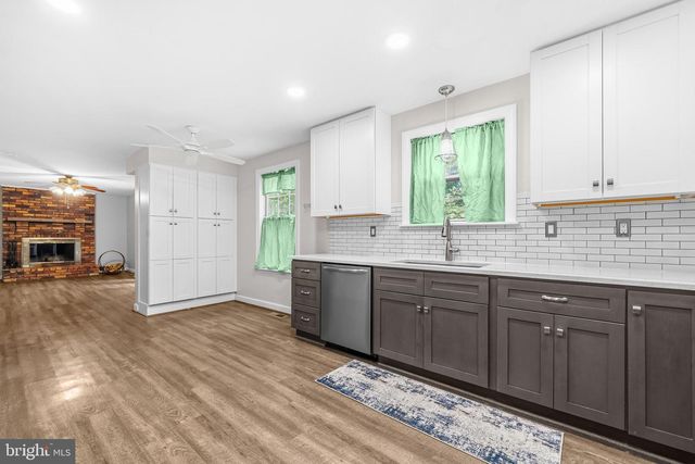 7090 MAXWELL DR, Hughesville, MD 20637