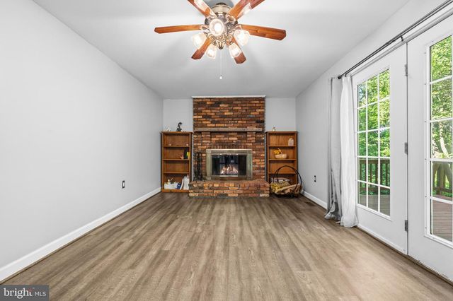7090 MAXWELL DR, Hughesville, MD 20637