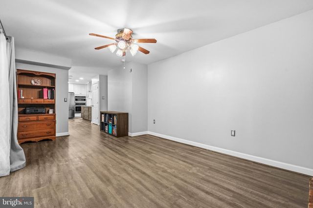 7090 MAXWELL DR, Hughesville, MD 20637