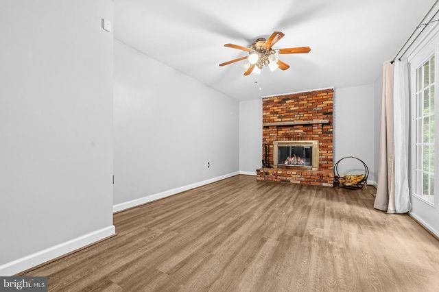7090 MAXWELL DR, Hughesville, MD 20637