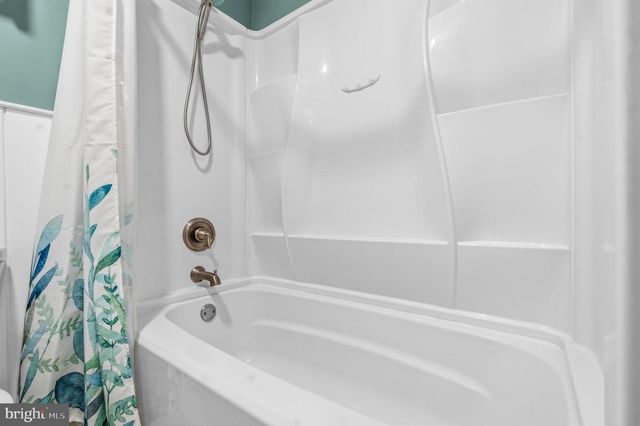 7090 MAXWELL DR, Hughesville, MD 20637