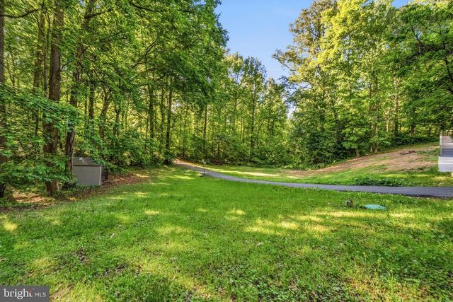 7090 MAXWELL DR, Hughesville, MD 20637