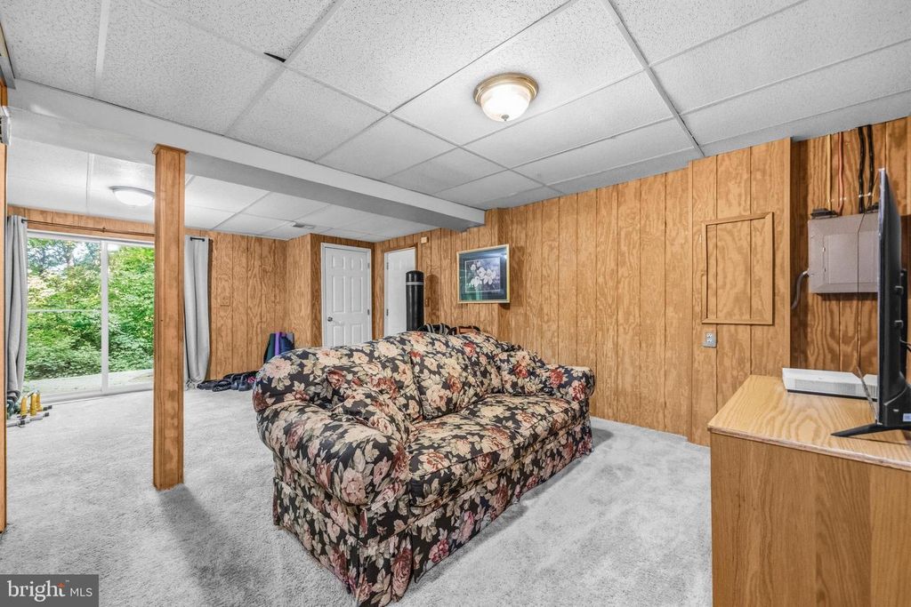 Image 47 of property listing at 7090 MAXWELL DR, Hughesville, MD 20637