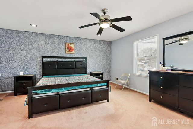 2 Lioni Court, Piscataway, NJ 08854