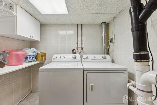 2 Lioni Court, Piscataway, NJ 08854