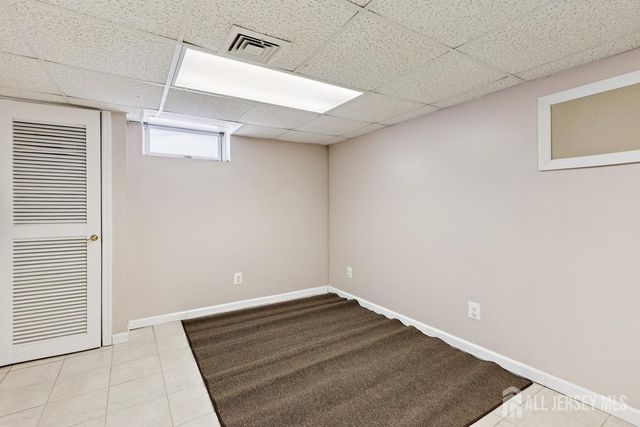 2 Lioni Court, Piscataway, NJ 08854