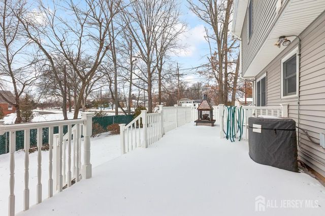 2 Lioni Court, Piscataway, NJ 08854