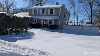 2 Lioni Court, Piscataway, NJ 08854