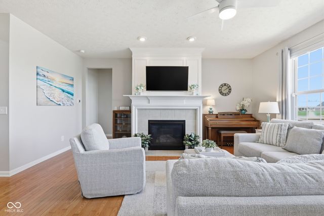 12971 Pinner Avenue, Fishers, IN 46037