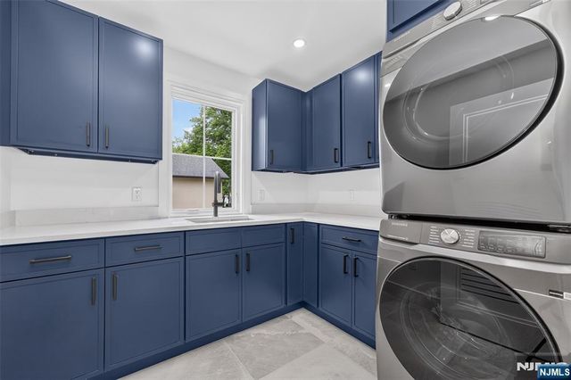 85 Oliver Road, Paramus, NJ 07652