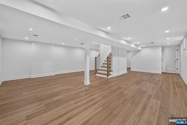 85 Oliver Road, Paramus, NJ 07652