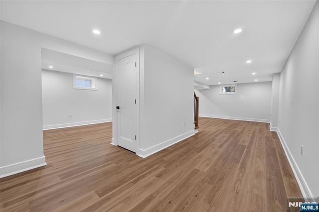 85 Oliver Road, Paramus, NJ 07652