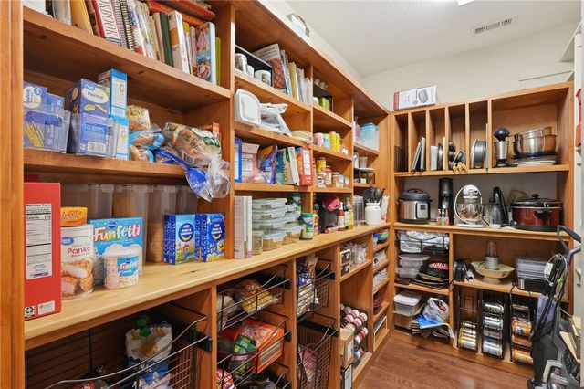 9180 Lee Harris Road, Bentonville, AR 72713