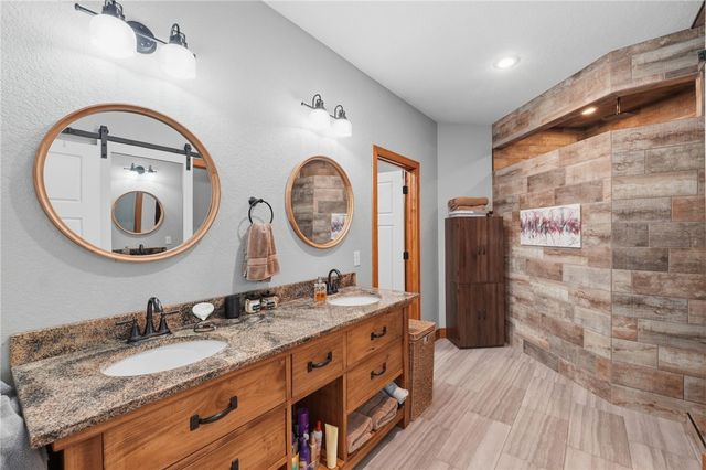 9180 Lee Harris Road, Bentonville, AR 72713