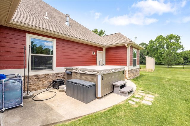 9180 Lee Harris Road, Bentonville, AR 72713