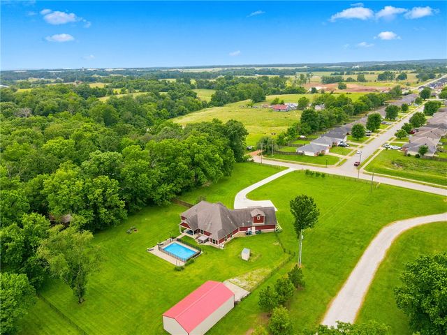 9180 Lee Harris Road, Bentonville, AR 72713