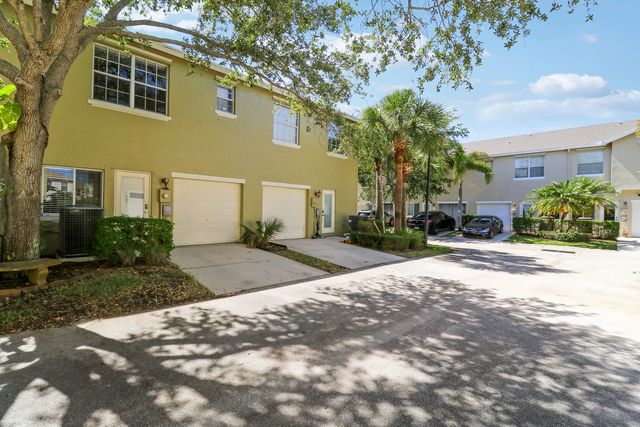 2122 SE Grand Drive, Port St. Lucie, Port St Lucie, FL 34952