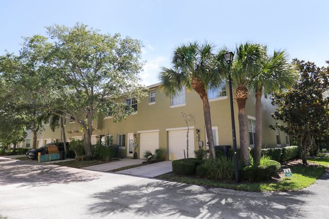 2122 SE Grand Drive, Port St. Lucie, Port St Lucie, FL 34952
