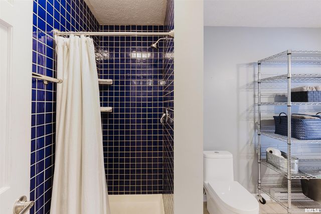 1502 NAGEL Drive, Marion, IL 62959