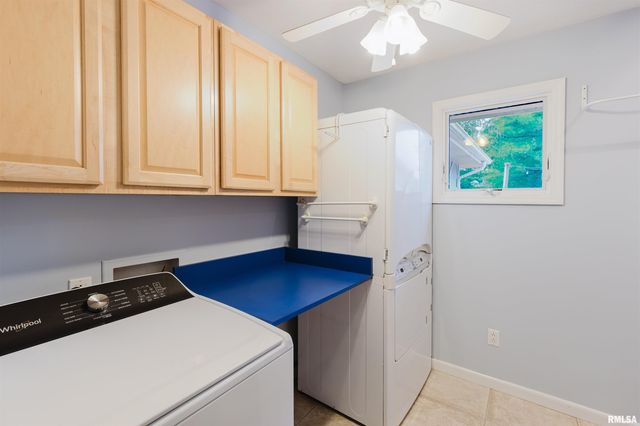 1502 NAGEL Drive, Marion, IL 62959